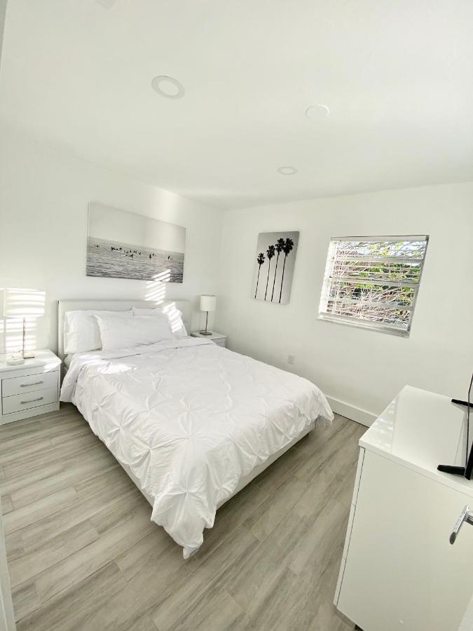 Modern Home, Excellent Location マイアミ エクステリア 写真