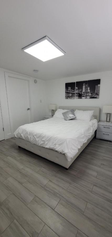 Modern Home, Excellent Location マイアミ エクステリア 写真